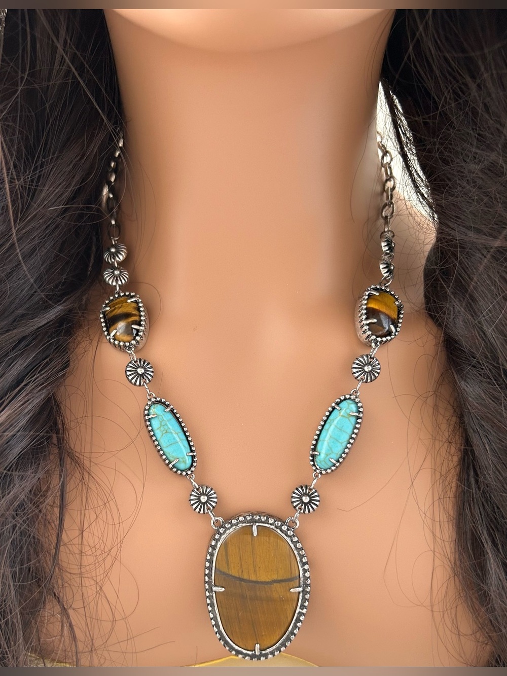 Shyanne Americana Genuine Stone Silver Toned Metal Adjustable Necklace NWT